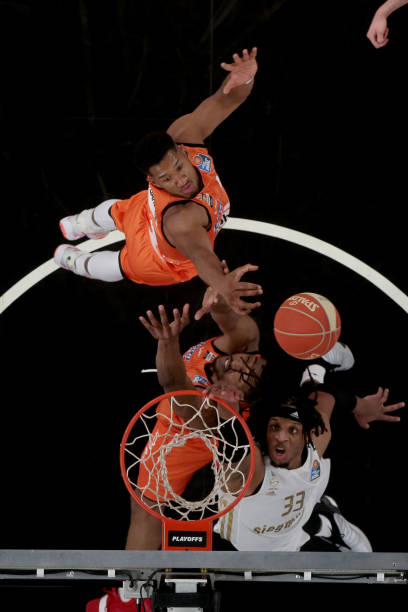 同时也为球 同时也为球