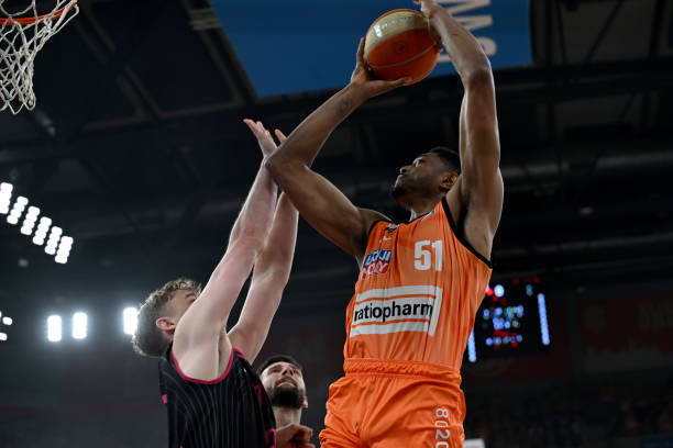 既是对队员 既是对队员